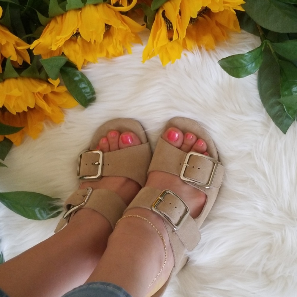 NWOB Jeffrey Campbell Maricruz Slide Sandal